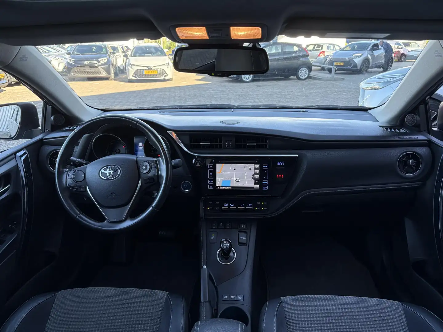 Toyota Auris 1.8 Hybrid Lease Pro | Xenon | Panoramadak | Keyle Noir - 2