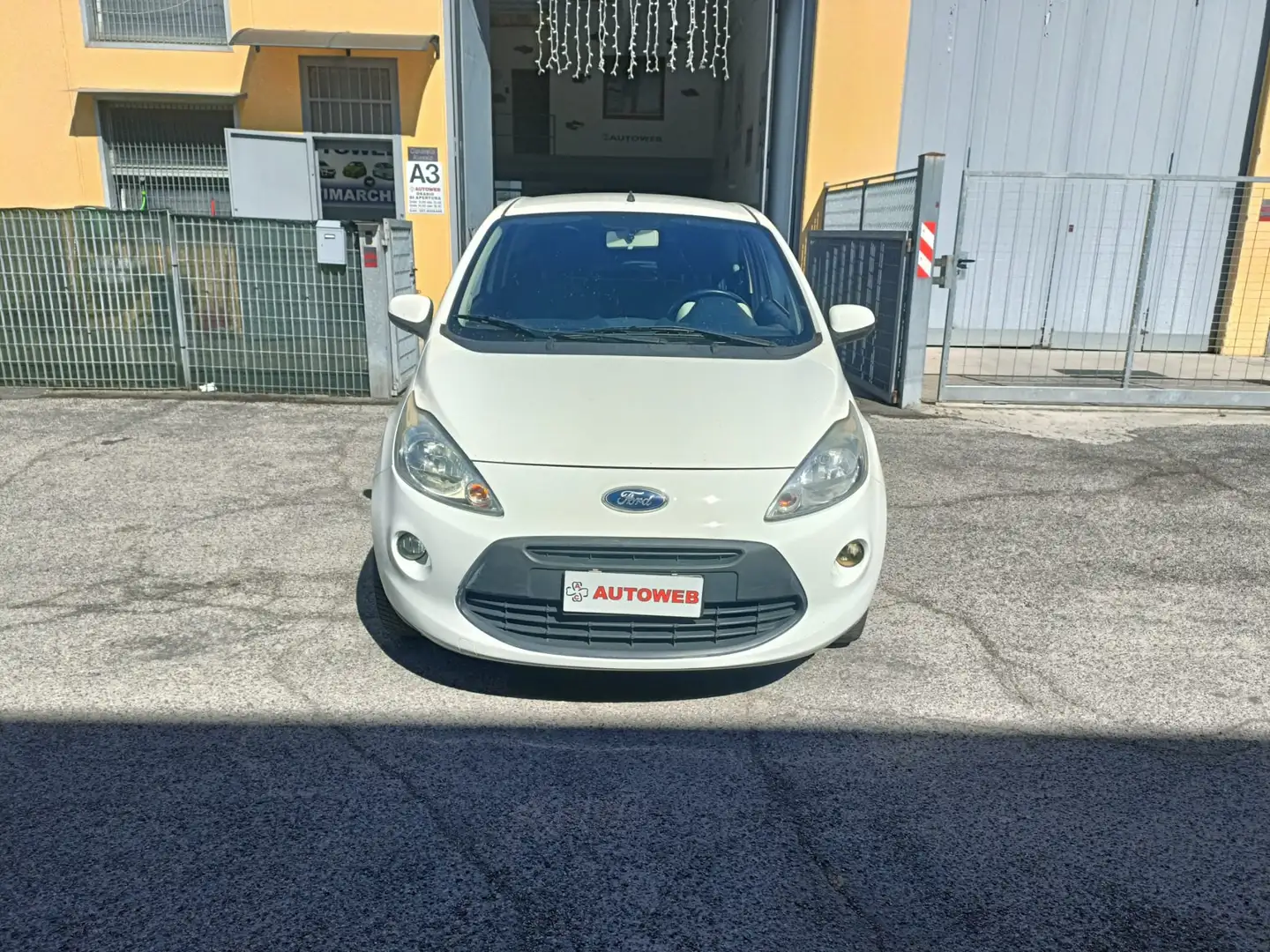 Ford Ka/Ka+ 1.2 Titanium 69cv Blanco - 1