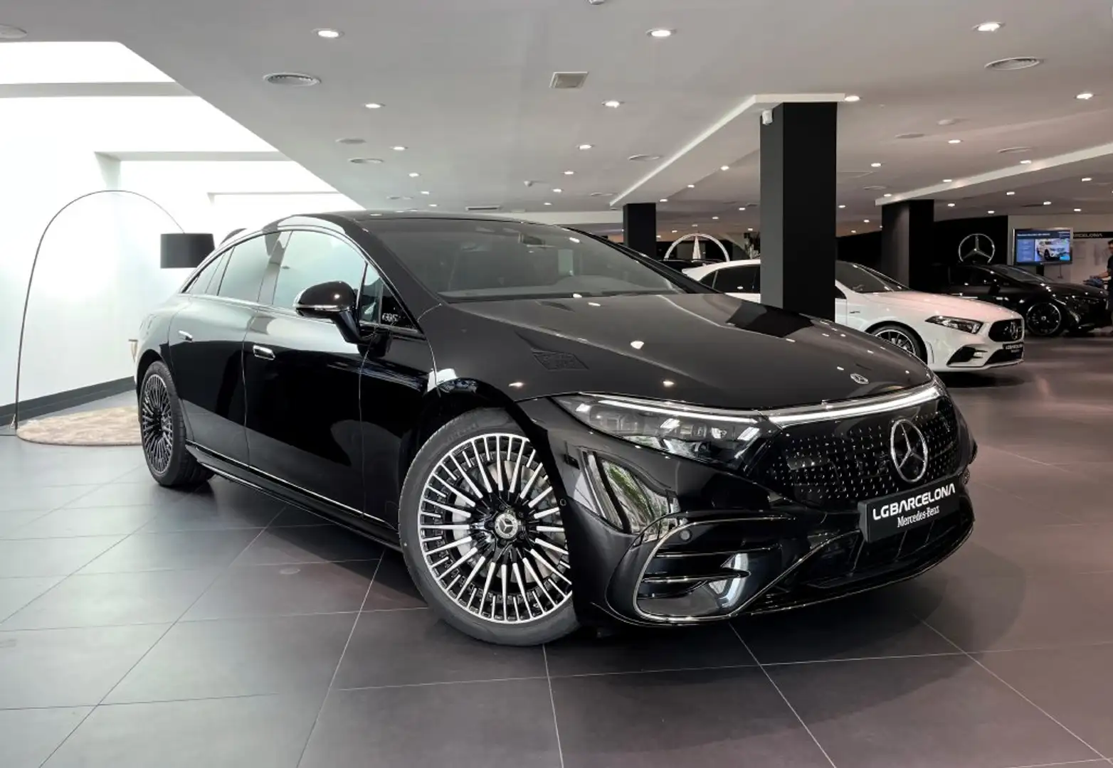 Mercedes-Benz EQS 580 4Matic Fekete - 2