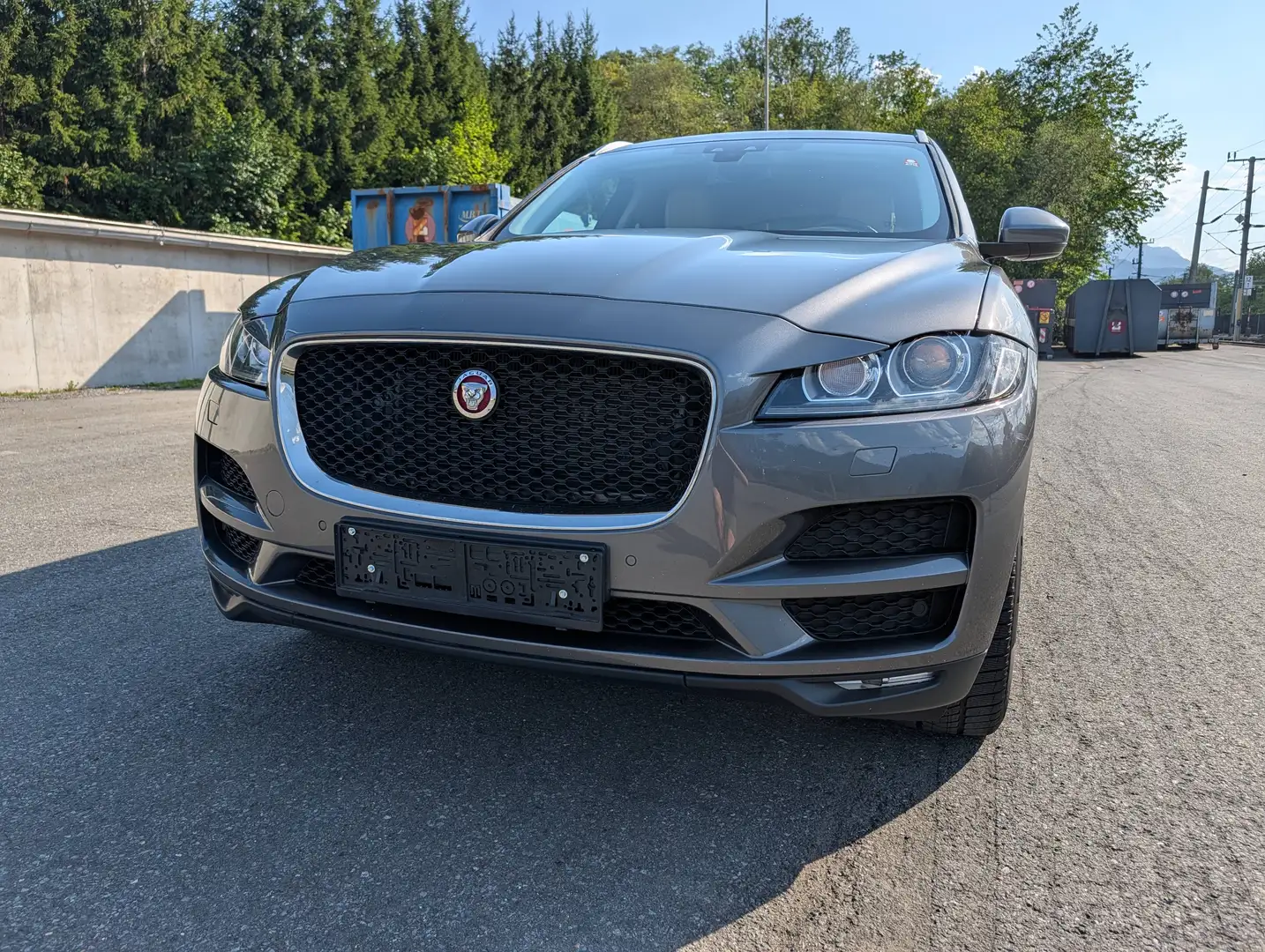 Jaguar F-Pace F-Pace 20d AWD Prestige Aut. Prestige Grau - 2