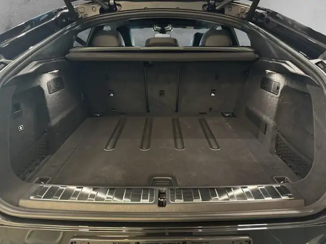 BMW X6 view 15