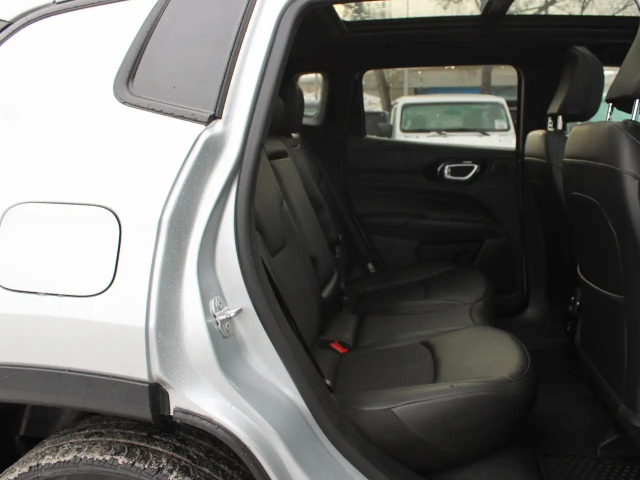 Jeep Compass photo Jeep Compass