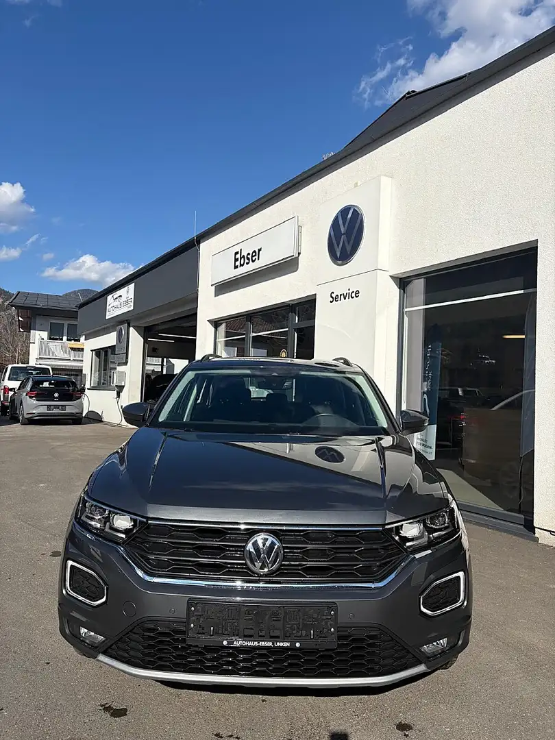Volkswagen T-Roc 2,0 TDI SCR 4Motion Design DSG Grau - 2