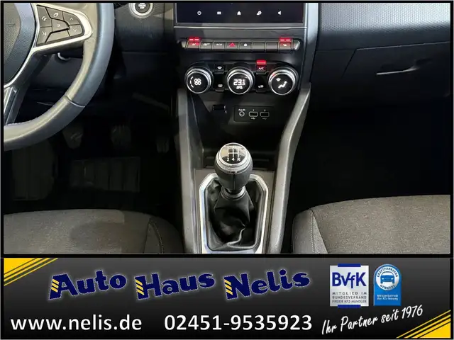 Renault Clio view 13