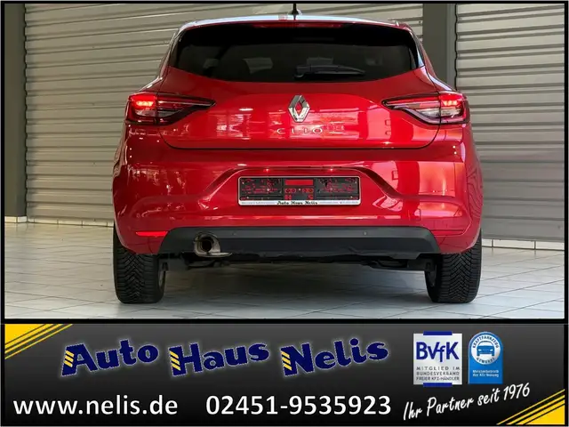 Renault Clio view 4