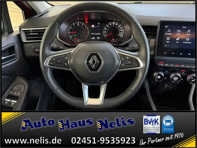 Renault Clio view 11