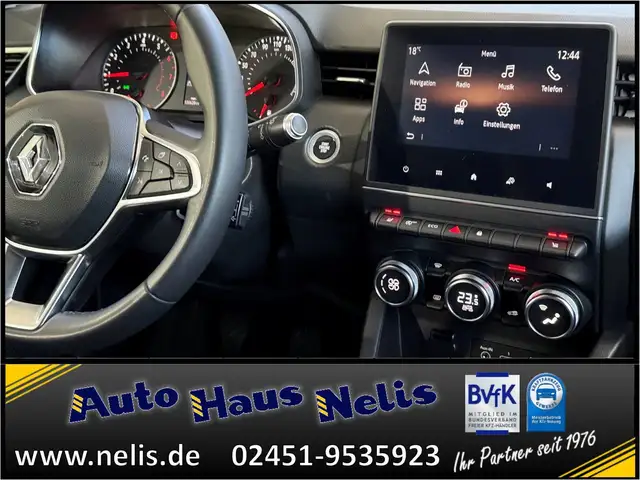 Renault Clio view 15
