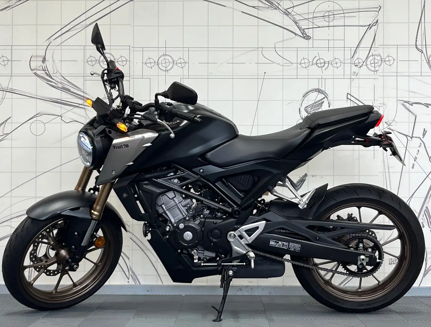 Honda CB 125 Schwarz - 2