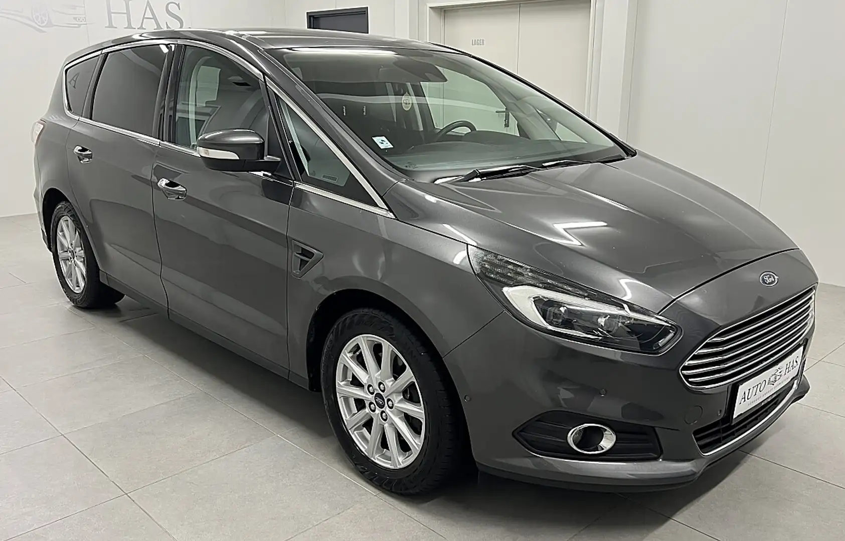 Ford S-Max S-MAX Titanium 2.0 TDCi Auto-Start/Stop *Top Au... Grau - 2
