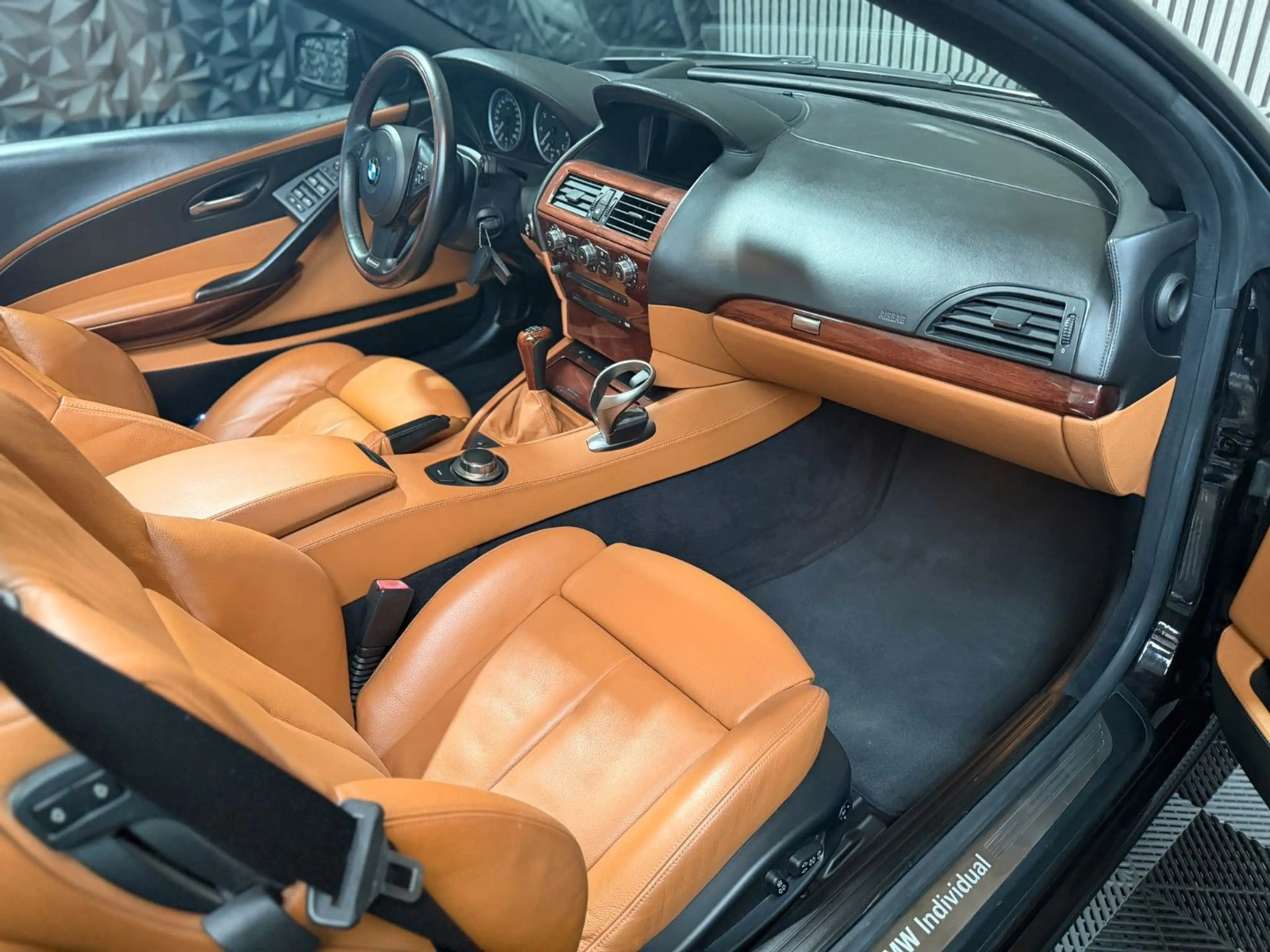 BMW 650 CI Cabrio V8 Individall Handschalter 6-Gang — photo 15