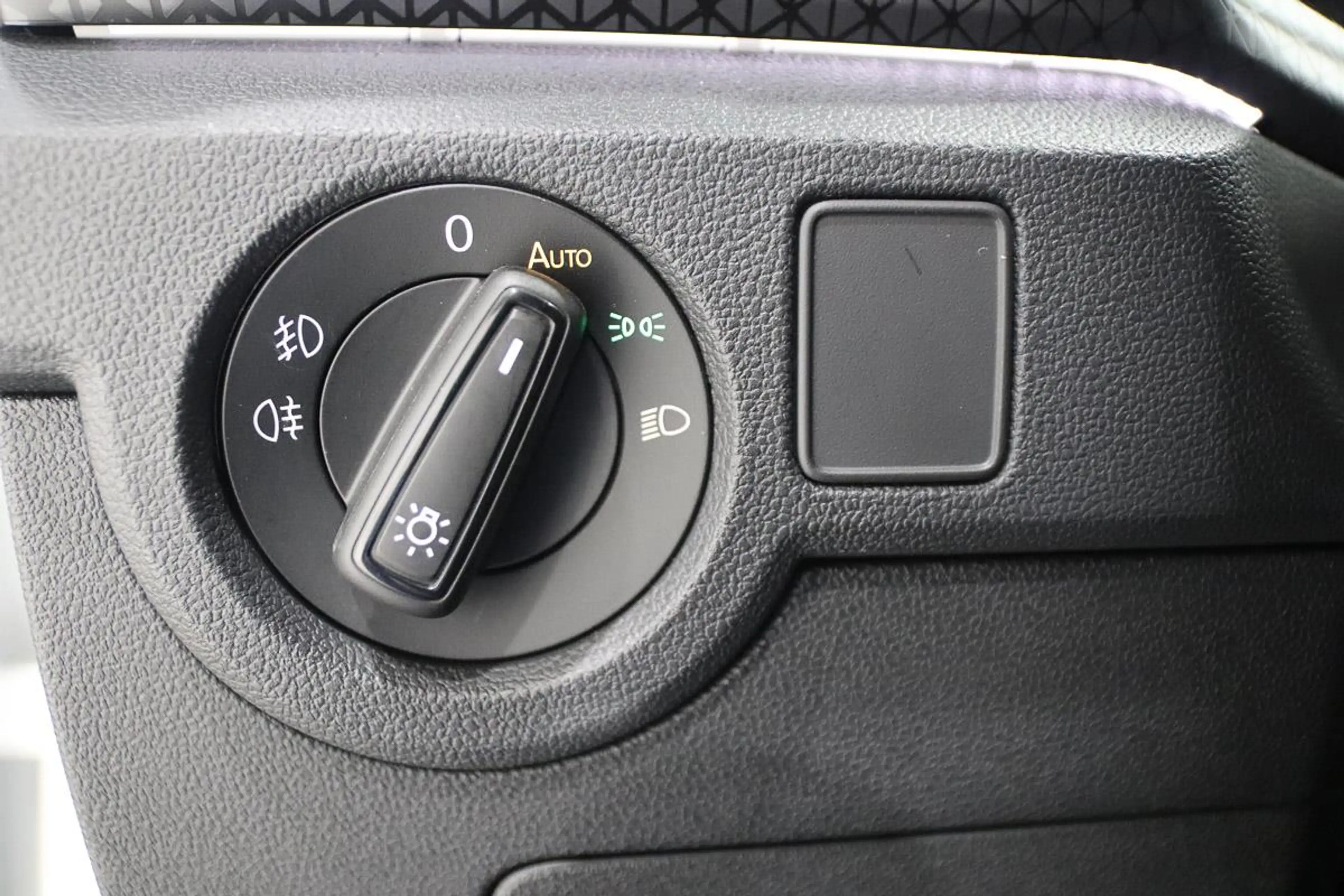Volkswagen T-Cross 1.0 TSI 110 DSG LED CARPLAY RADAR JA17 — photo 15