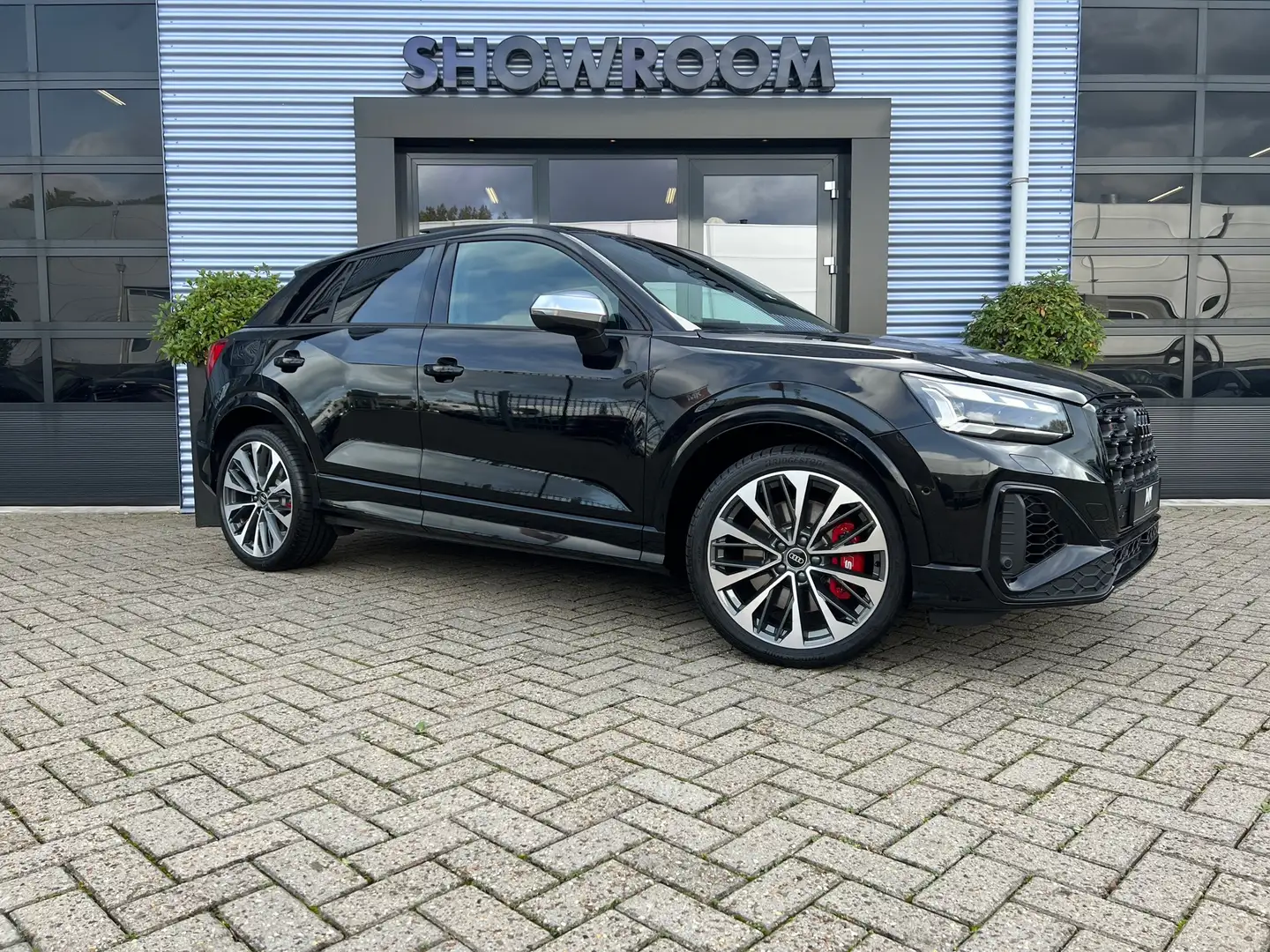 Audi SQ2 2.0 TFSI quattro Schwarz - 2