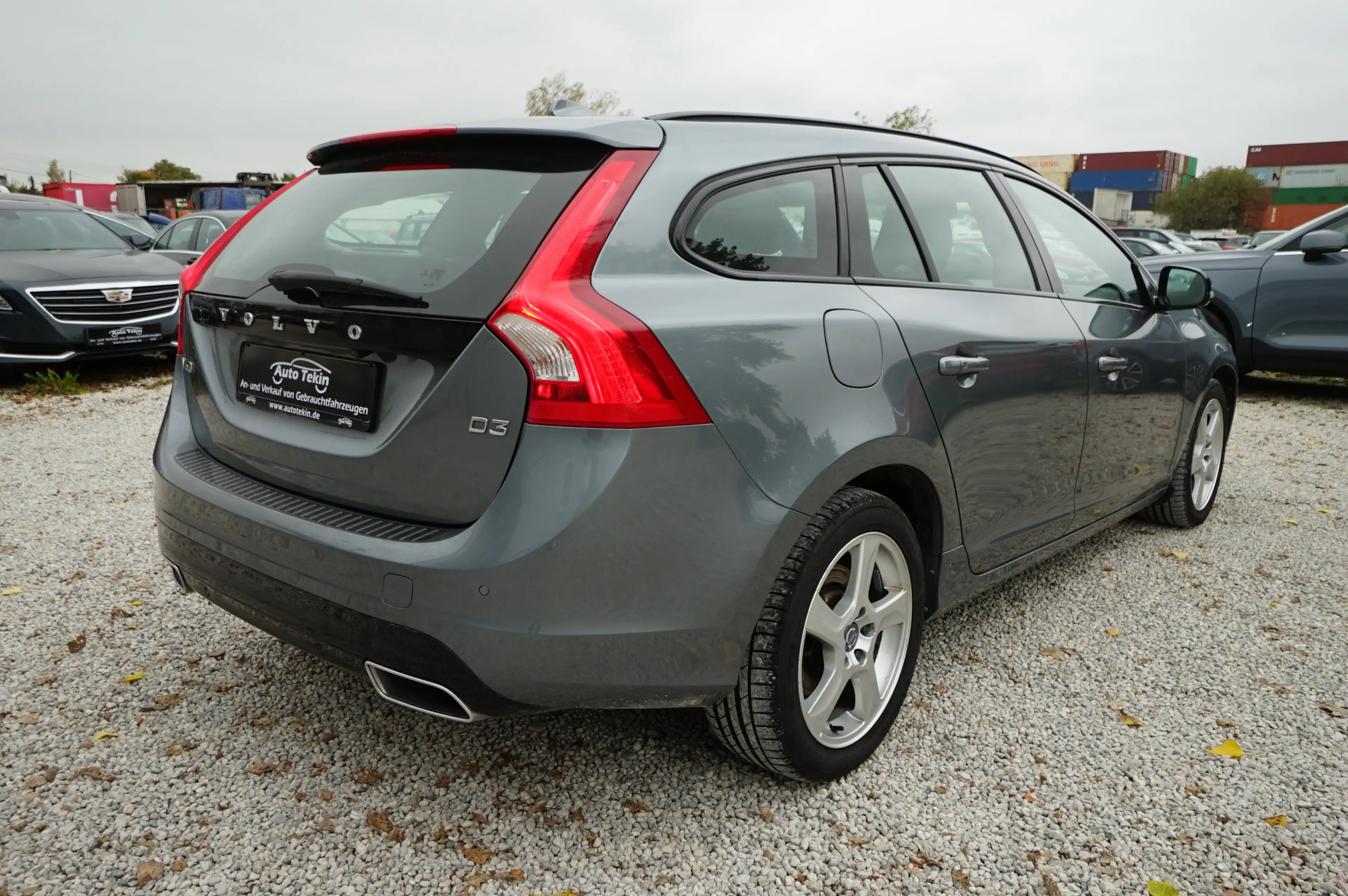 Volvo V60 D3 Kombi Linje Svart |KD lückenlos| |Kamera| — photo 4
