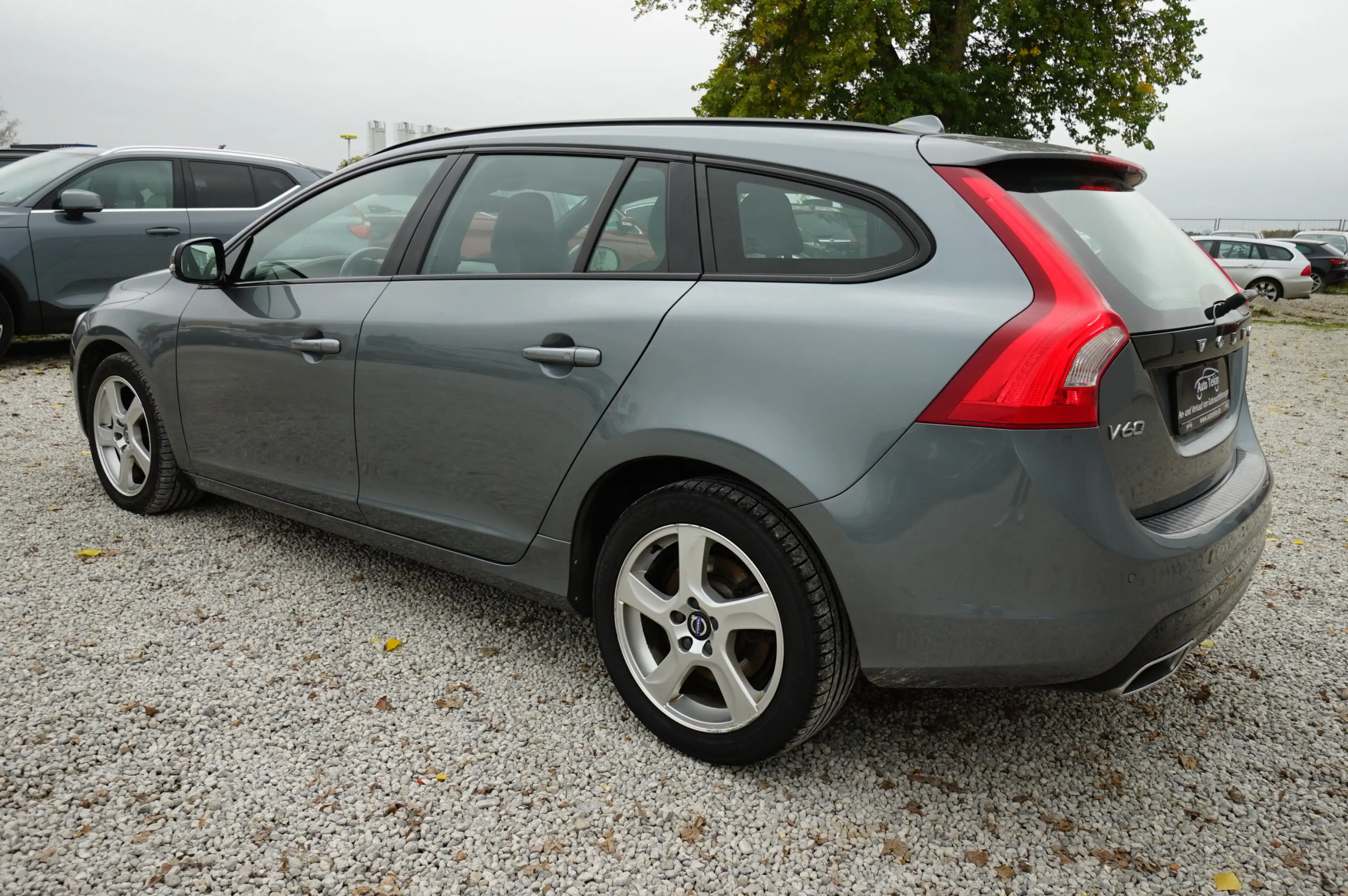 Volvo V60 D3 Kombi Linje Svart |KD lückenlos| |Kamera| — photo 6