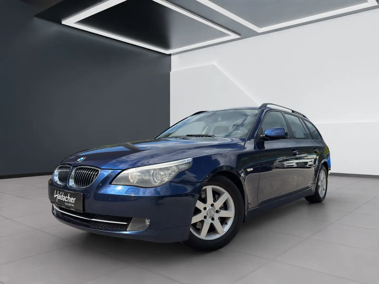 BMW 525 d Touring AUT Blau - 2