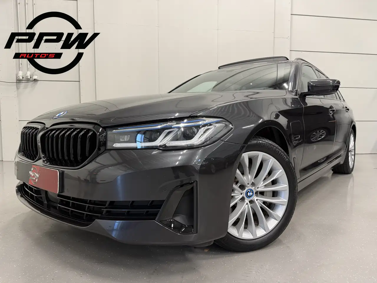BMW 530 5-serie Touring 530e xDrive High exe PANO/TREKHAAK