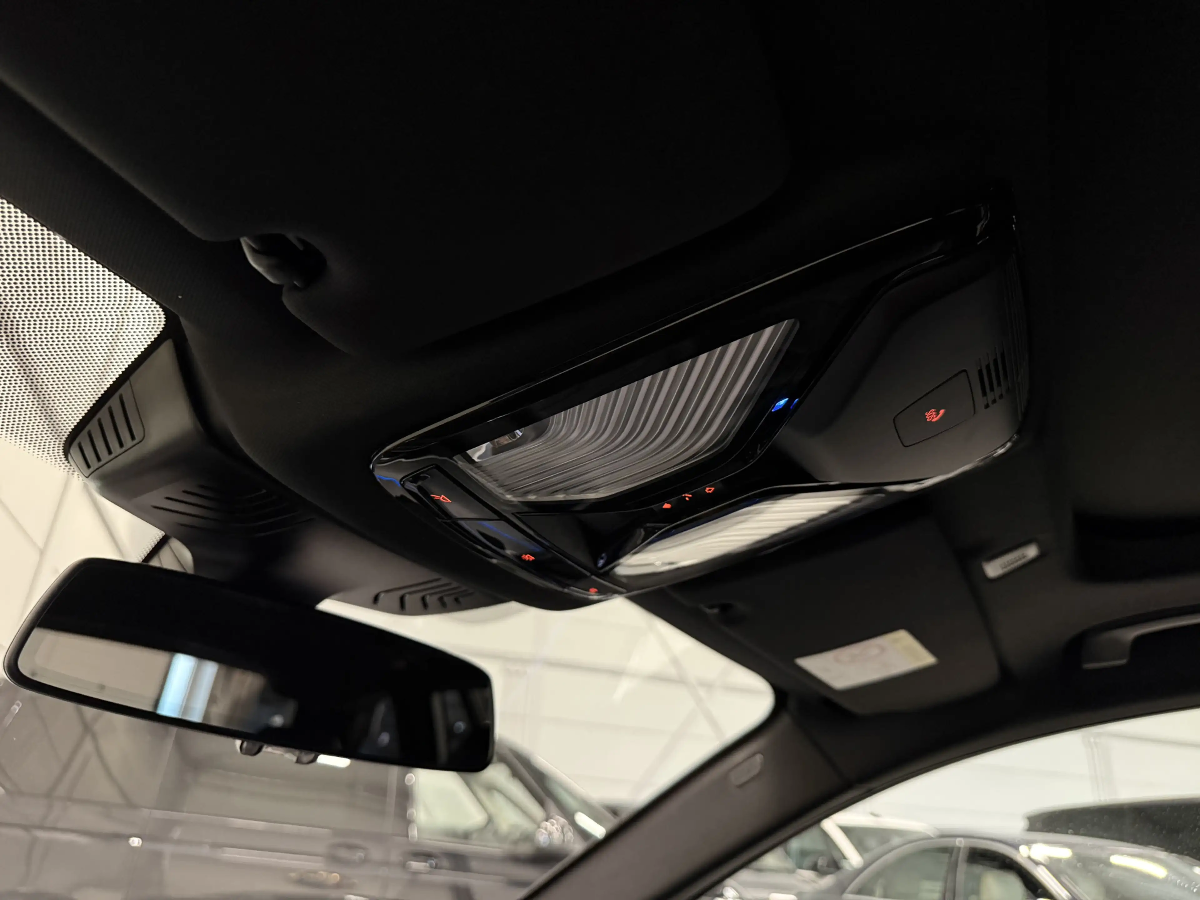 BMW 530 5-serie Touring 530e xDrive High exe PANO/TREKHAAK — photo 40