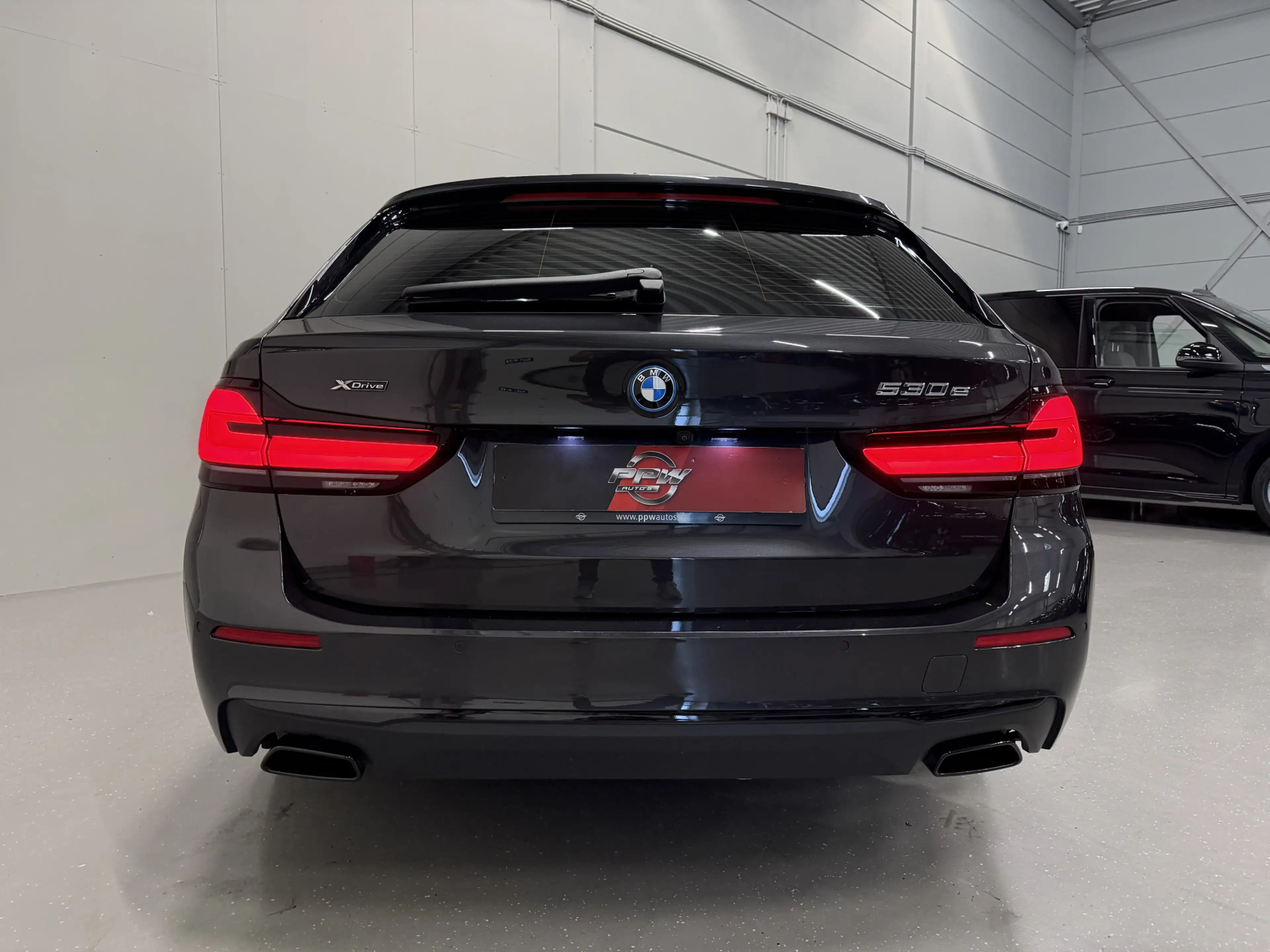 BMW 530 5-serie Touring 530e xDrive High exe PANO/TREKHAAK — photo 8