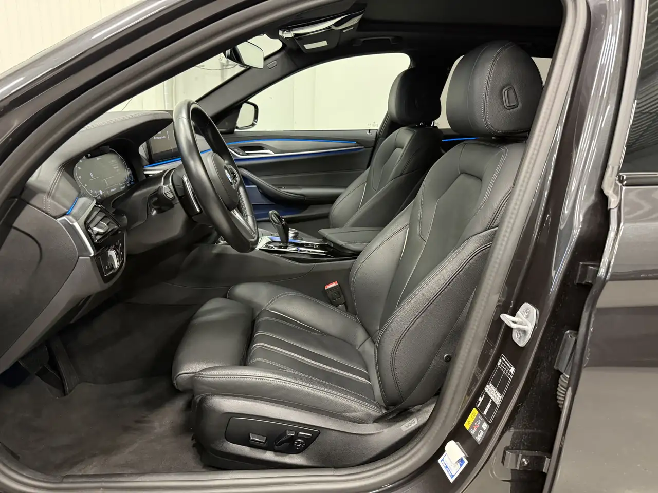 BMW 530 5-serie Touring 530e xDrive High exe PANO/TREKHAAK, миниатюра 12