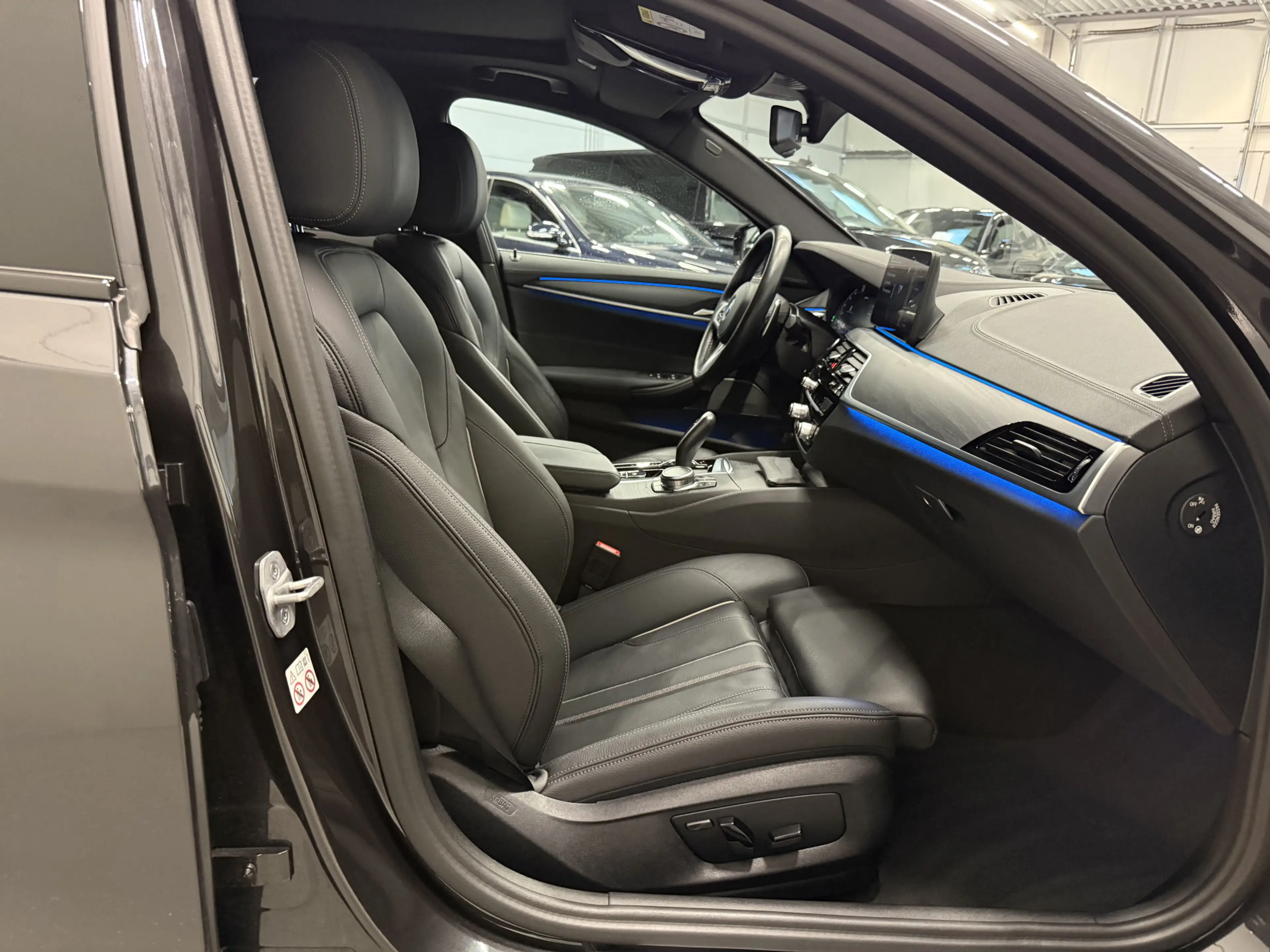 BMW 530 5-serie Touring 530e xDrive High exe PANO/TREKHAAK — photo 14