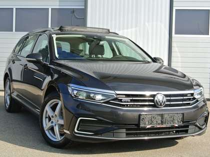 Volkswagen Passat Variant 1.4 TSI DSG GTE * R-Line * LEDER * PANO *LED * AHK