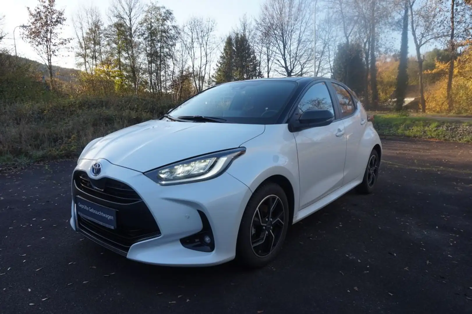 Toyota Yaris Hybrid 1.5 VVT-i - 2