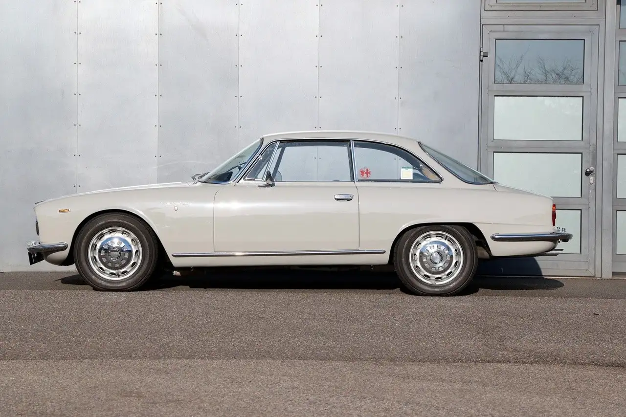 Alfa Romeo Sprint 2000 Sprint Coupé, 1 von 704 gebauten, foto 7