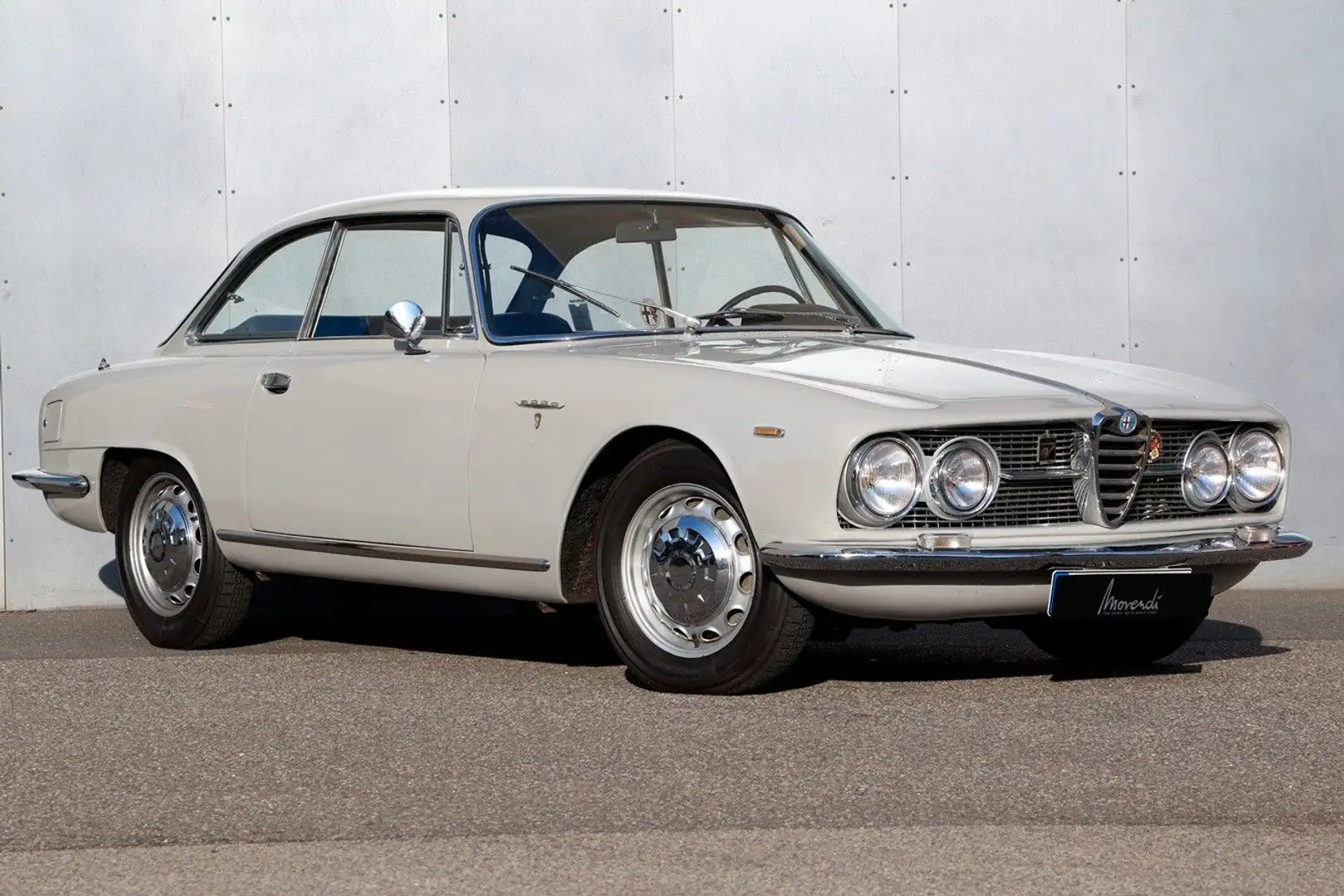 Alfa Romeo Sprint 2000 Sprint Coupé, 1 von 704 gebauten Grau - 1