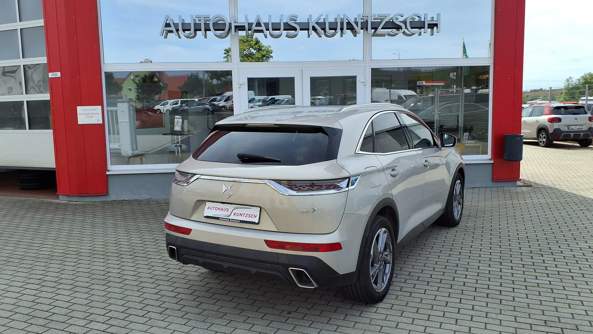 DS Automobiles DS 7 Crossback P-Tech 180 Automatik BeChic Grau - 2