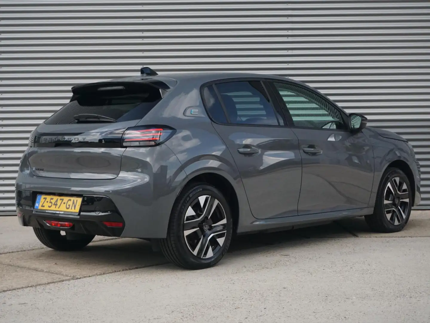 Peugeot e-208 EV Allure 51 kWh 360’ Camera Grijs - 2