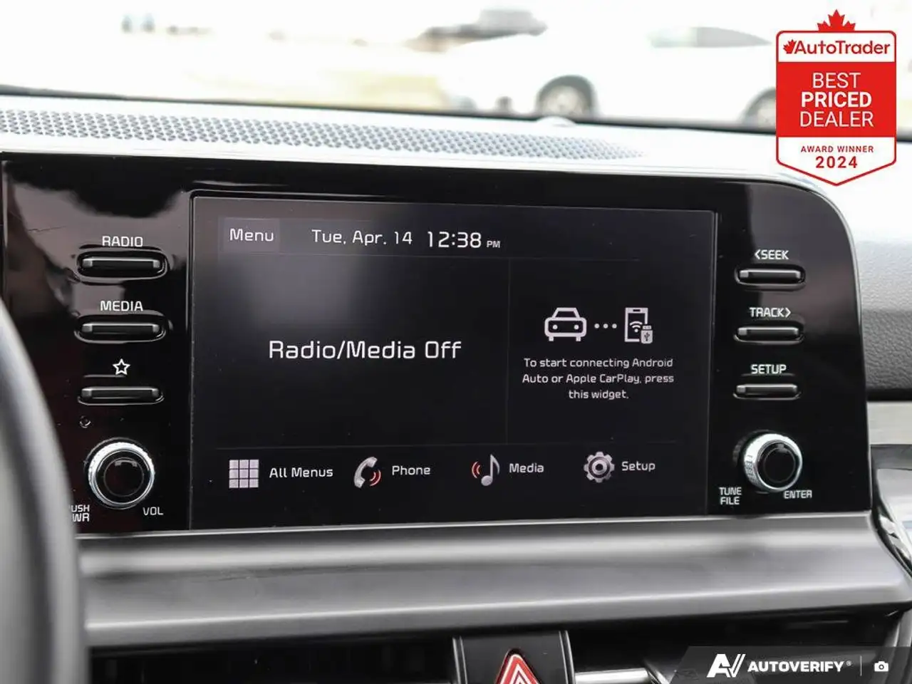 Kia Seltos снимка Kia Seltos