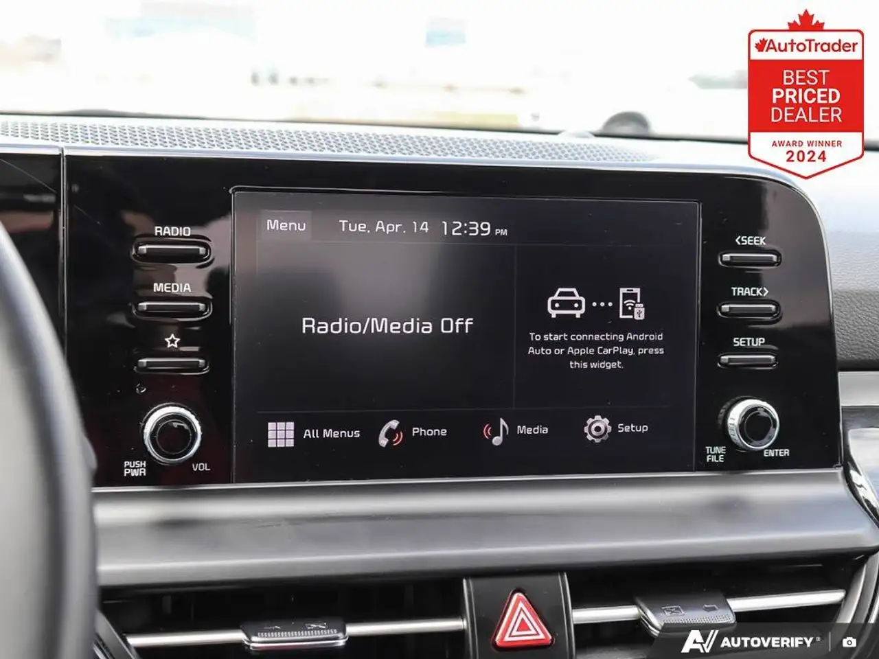 Kia Seltos снимка Kia Seltos