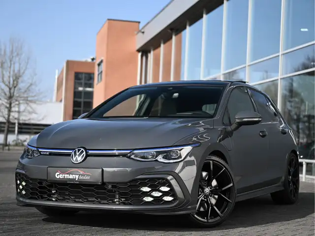 Volkswagen Golf GTE 1.4 eHybrid 245PK Pano Head-Up Tr.Haak Camera Keyl