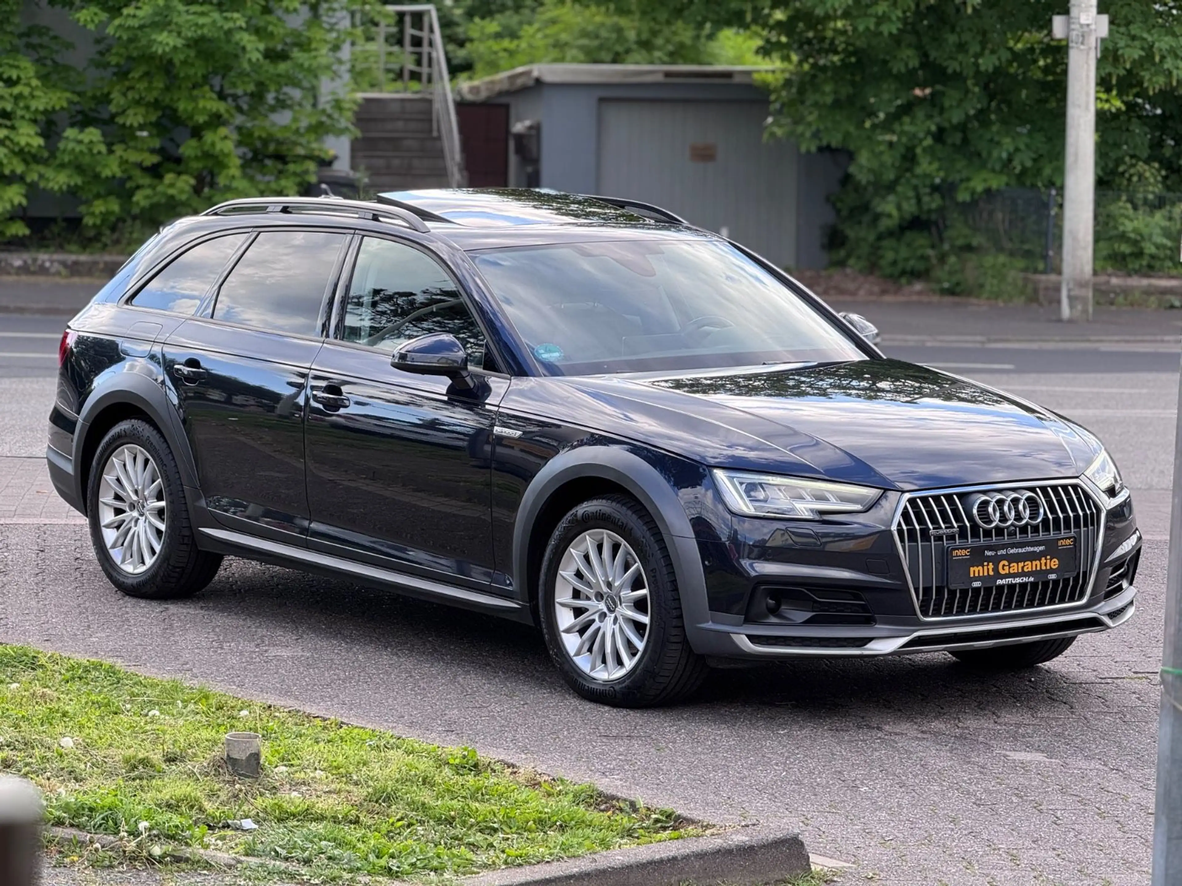 Audi A4 allroad quattro basis Pano-AHK-Leder-Orig-Km — photo 6