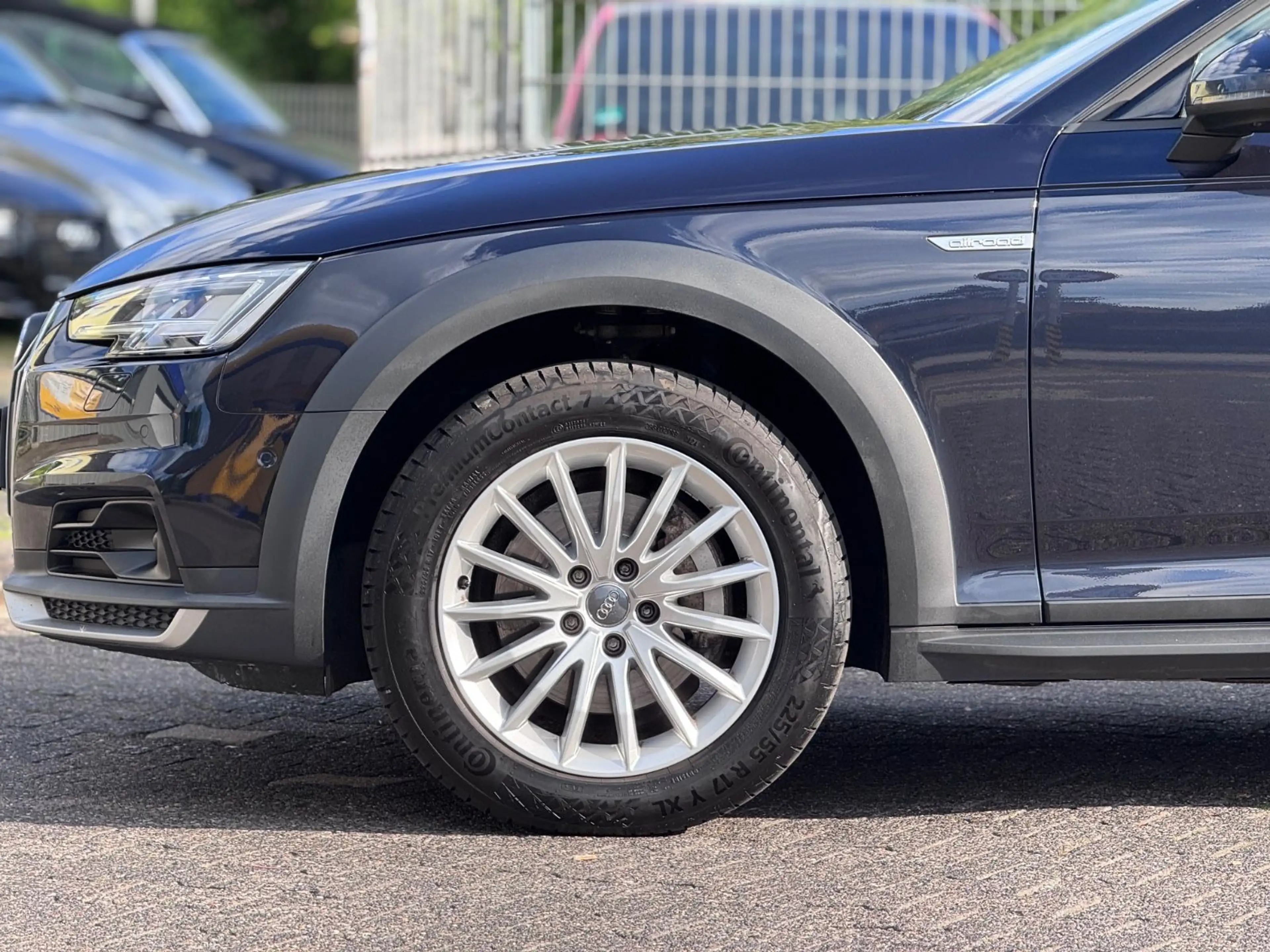 Audi A4 allroad quattro basis Pano-AHK-Leder-Orig-Km — photo 8