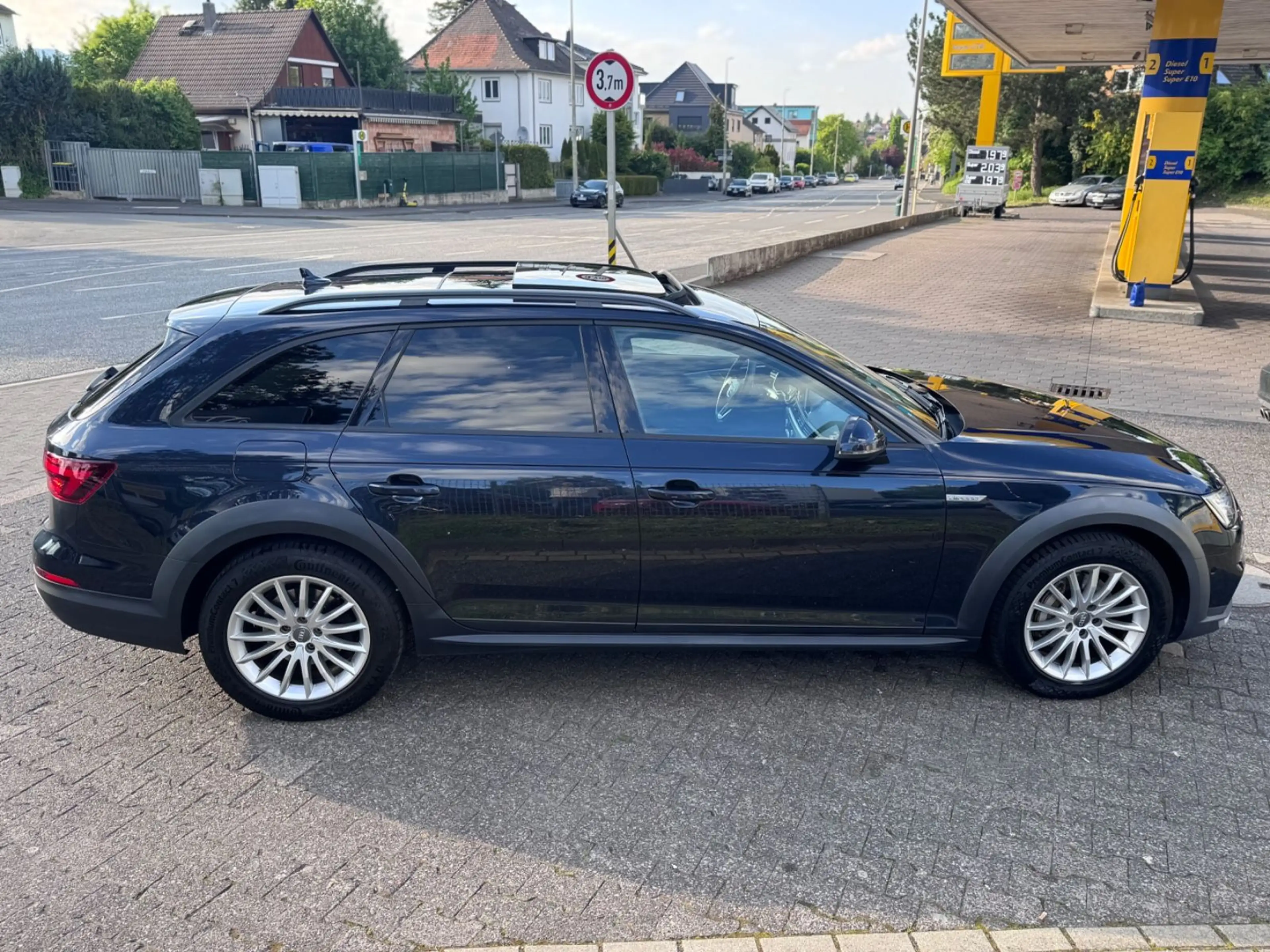 Audi A4 allroad quattro basis Pano-AHK-Leder-Orig-Km — photo 5