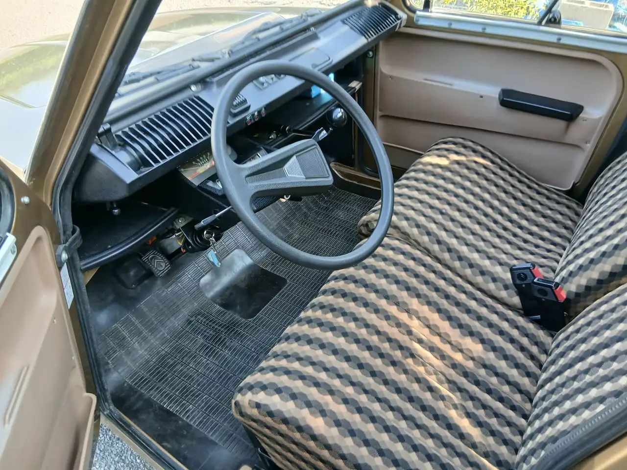 Citroen Dyane 6, foto 6