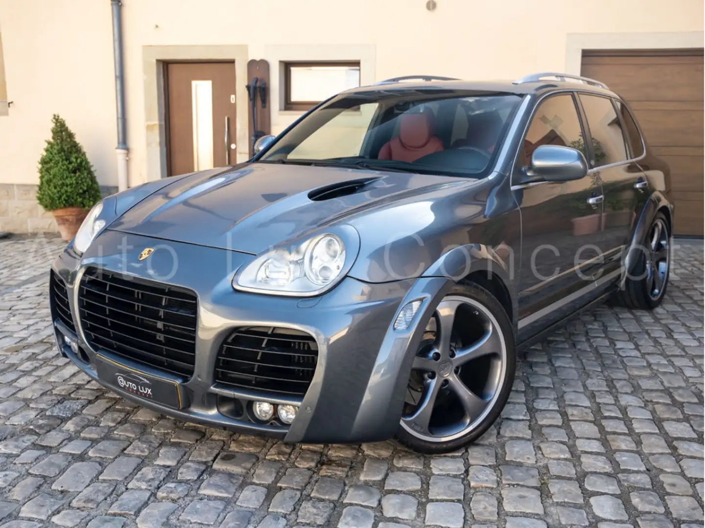 Porsche Cayenne Turbo TECHART Magnum 600PS/CarPlay/TÜV Gutachten Gris - 1