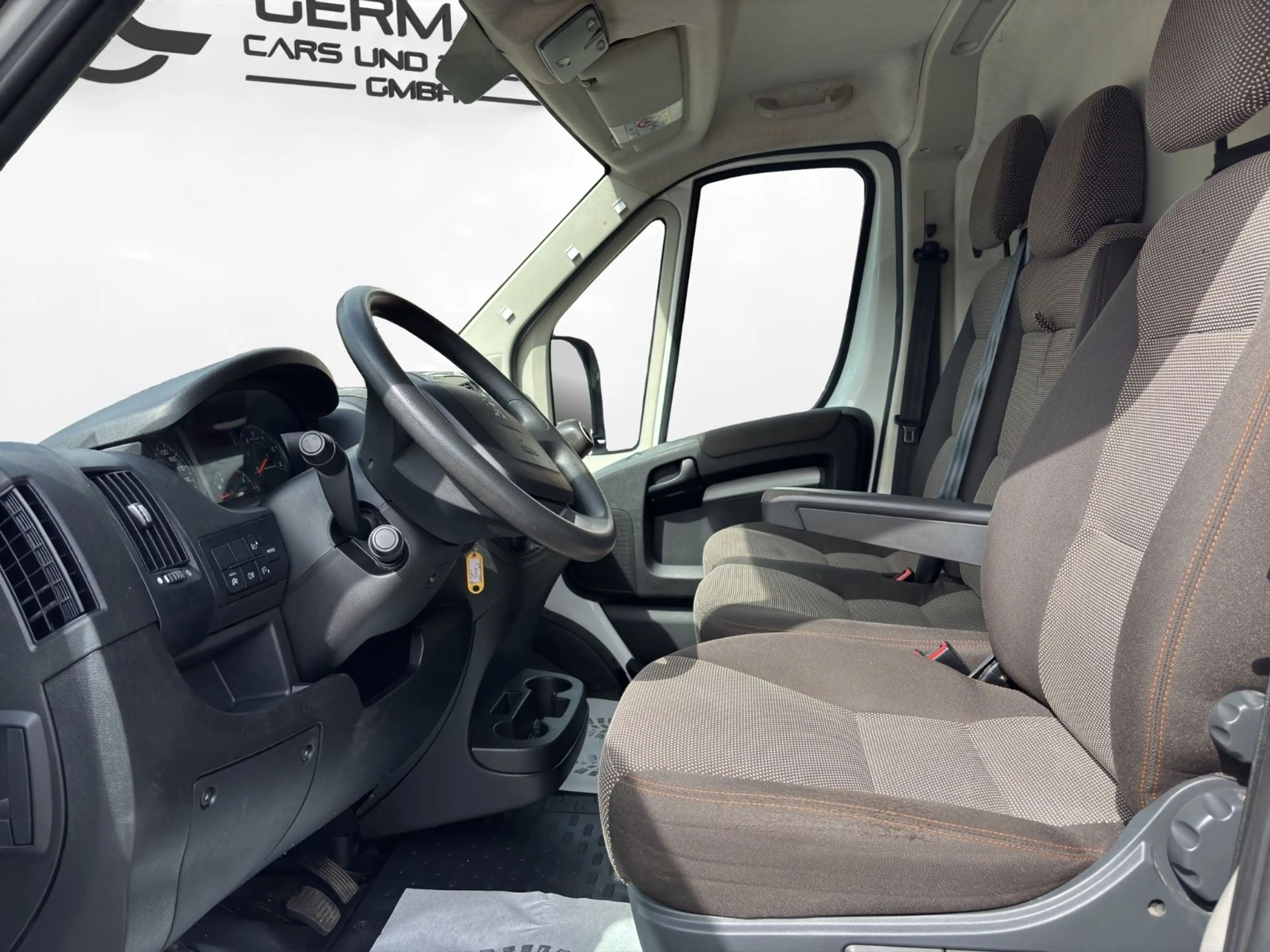 Peugeot Boxer Hochraum 335 L3H2 Pro BlueHDi 140 S 1Hand TüvNeu — photo 9