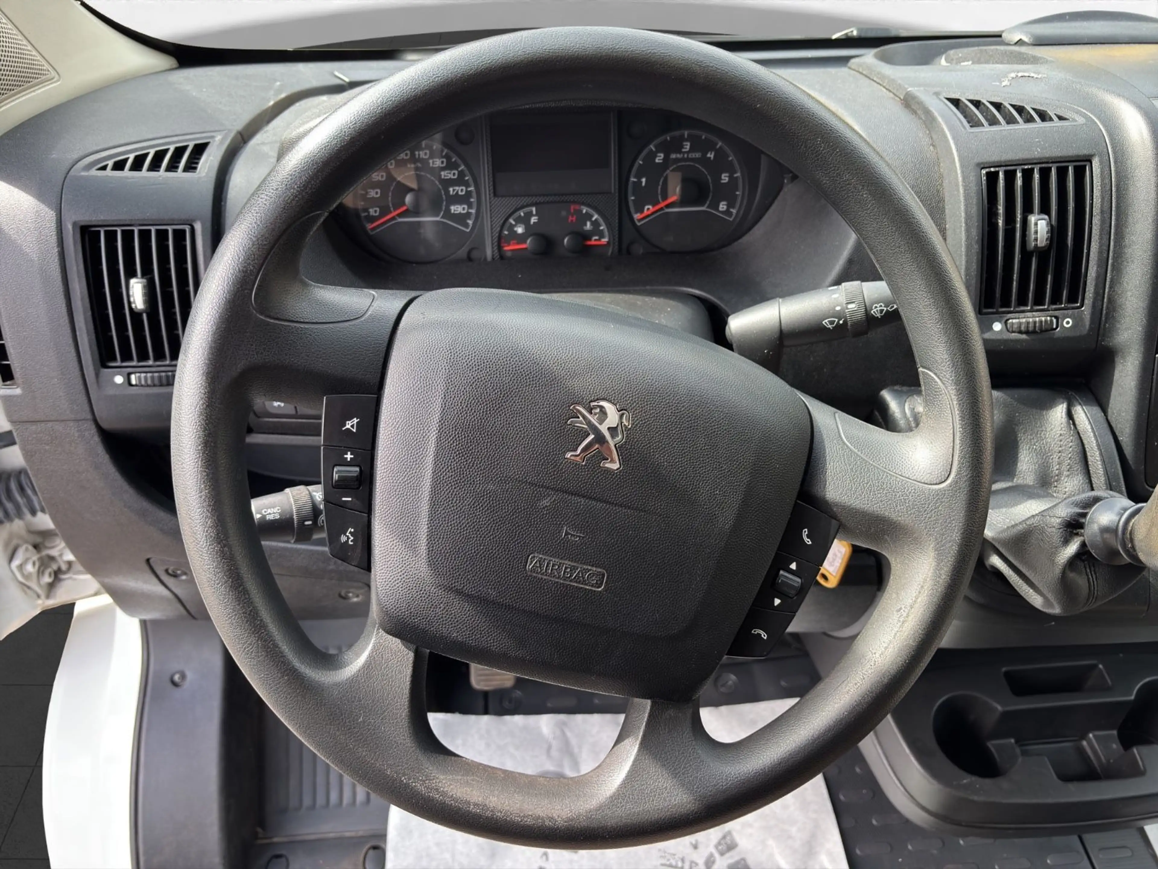 Peugeot Boxer Hochraum 335 L3H2 Pro BlueHDi 140 S 1Hand TüvNeu — photo 10