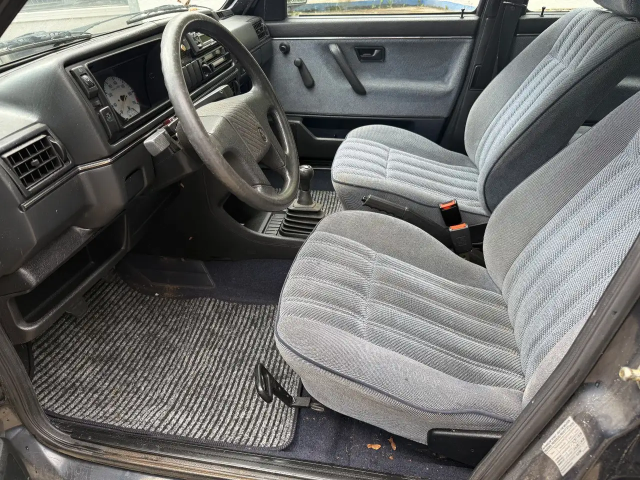 Volkswagen Golf II GL 1,6 Scheunenfund Oldtimer Schiebedach, foto 12