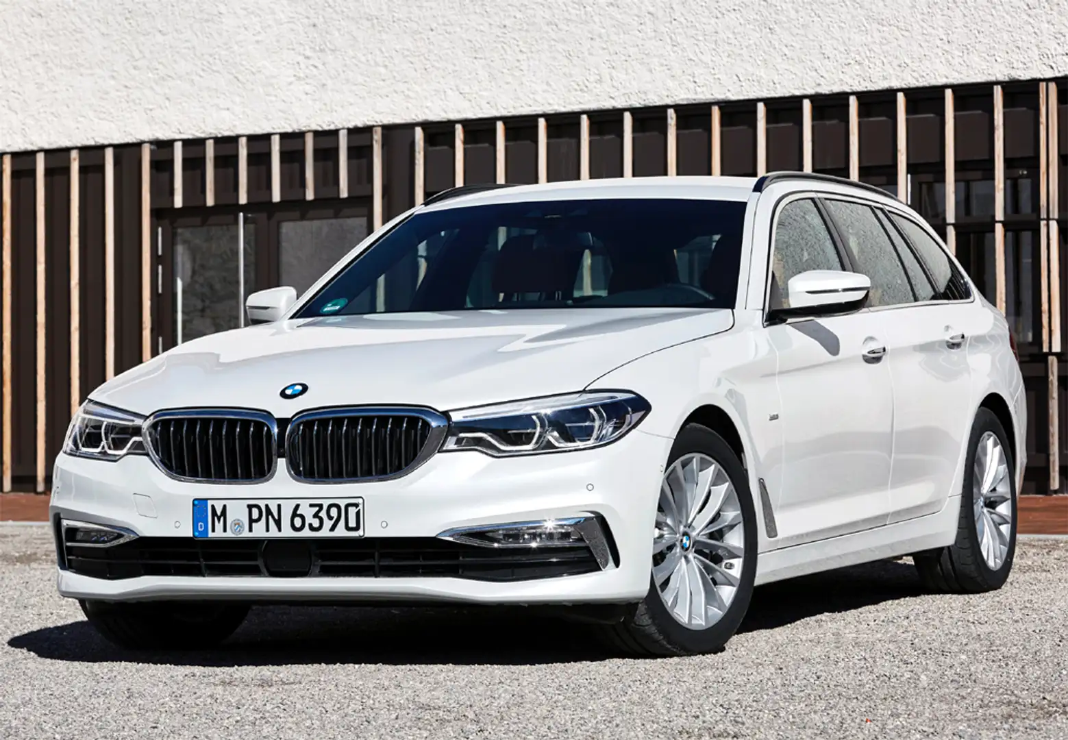 BMW 525 525dA Touring Blanc - 2