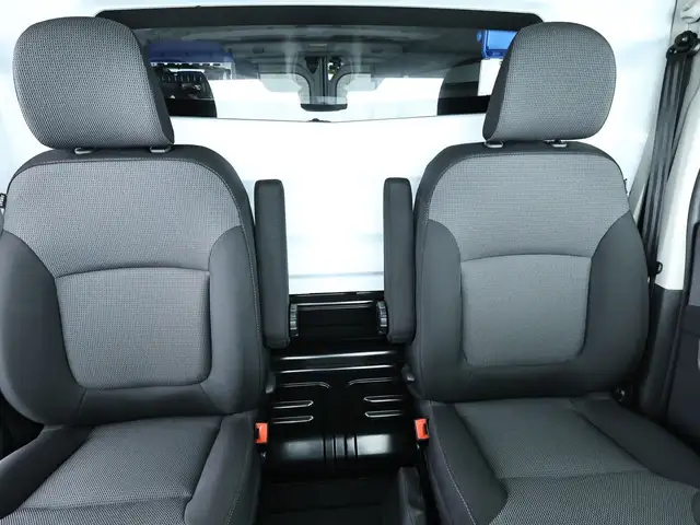 Renault Trafic view 15