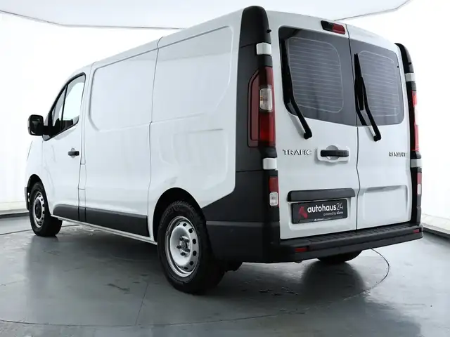 Renault Trafic view 4