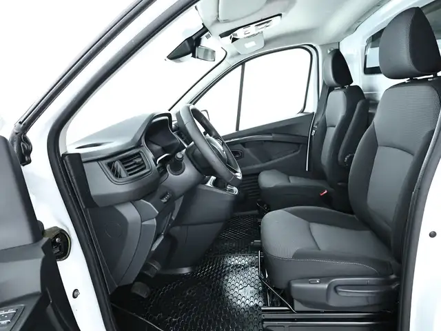 Renault Trafic view 8