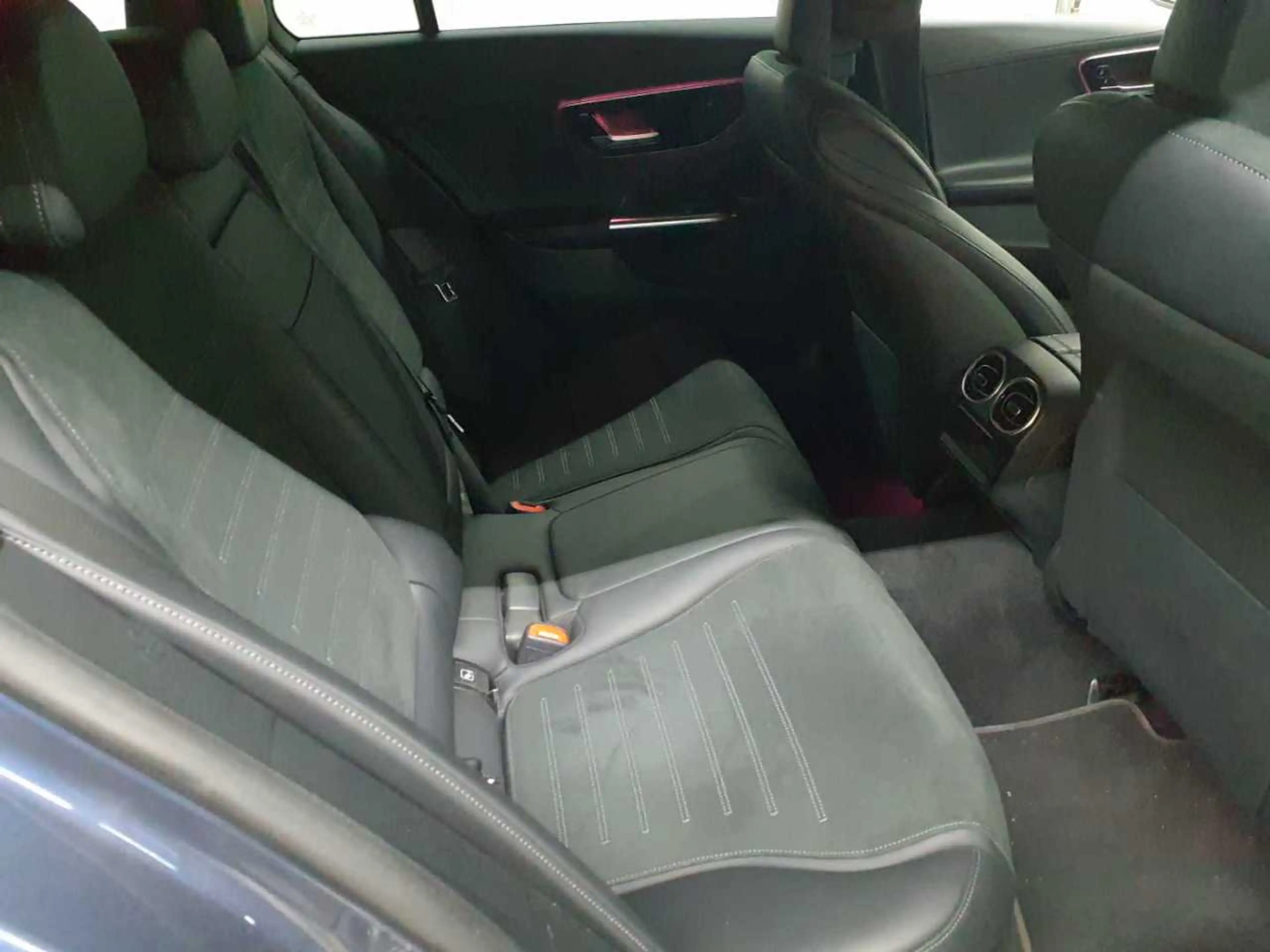 Mercedes-Benz C 220 C 220d 4M T- AMG AHK AssiP KomfP SHZ hi — photo 6