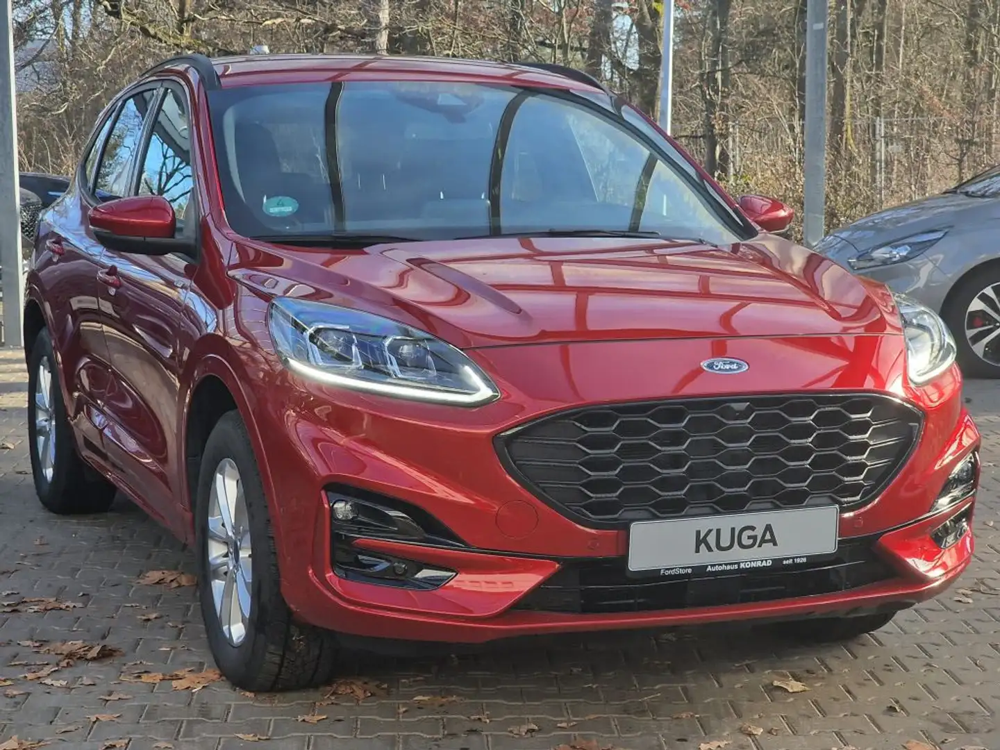 Ford Kuga 2.5 Duratec PHEV ST-LINE X Rood - 1