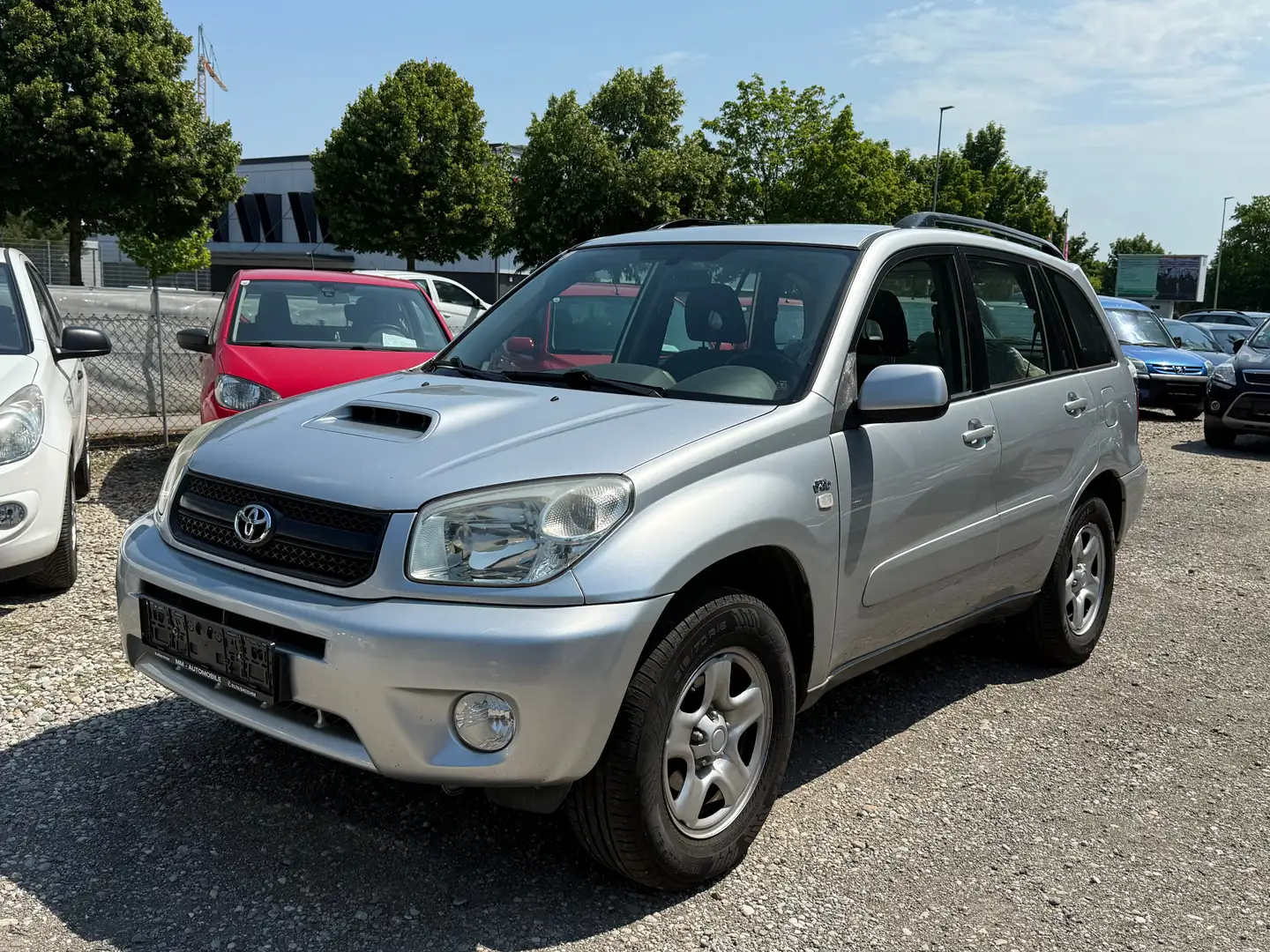 Toyota RAV 4 2,0 D-4D 4X4 Gris - 1