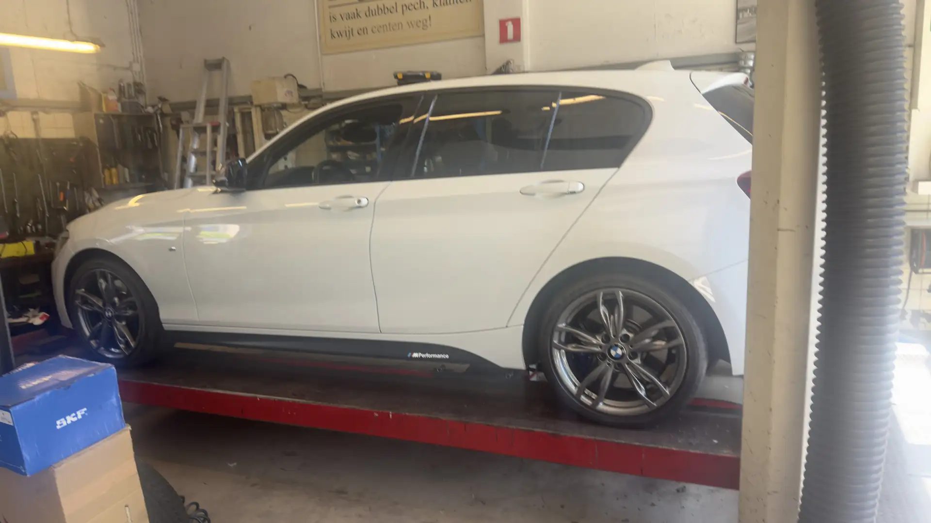 BMW 135 M135i Sport-Aut. - 2