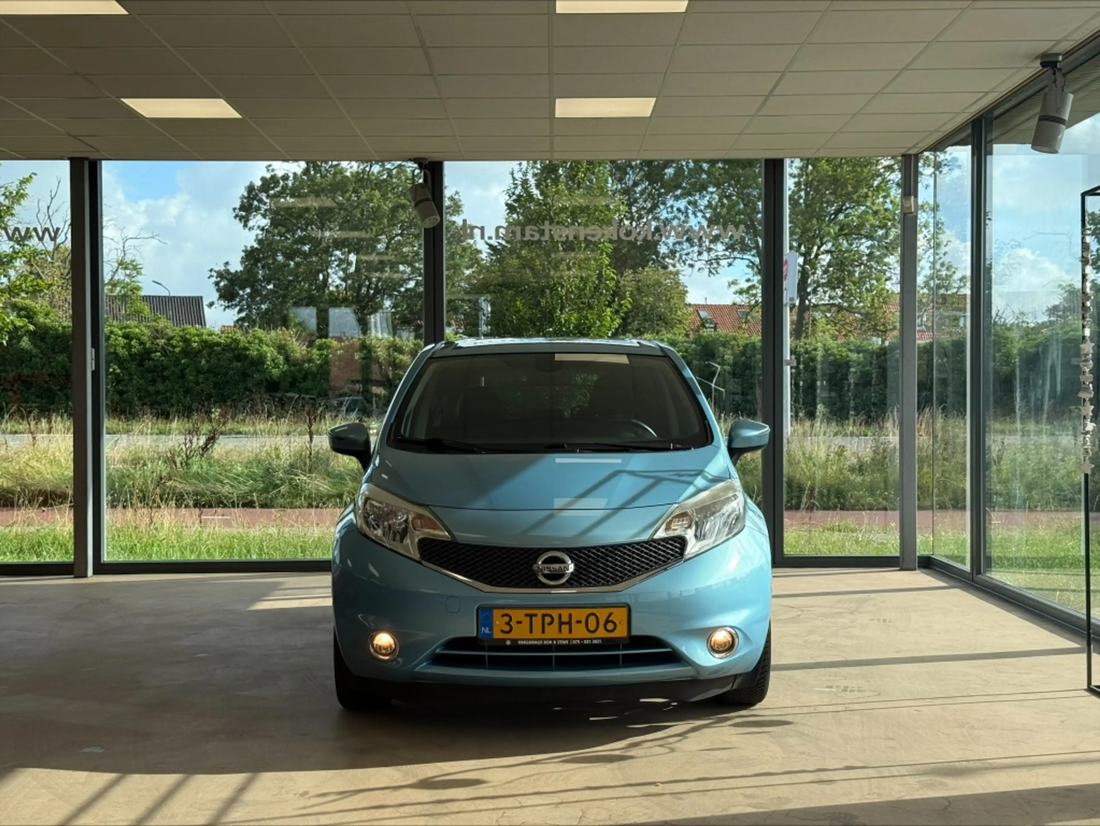 Nissan Note 1.2 DIG-S Connect Ed — photo 2